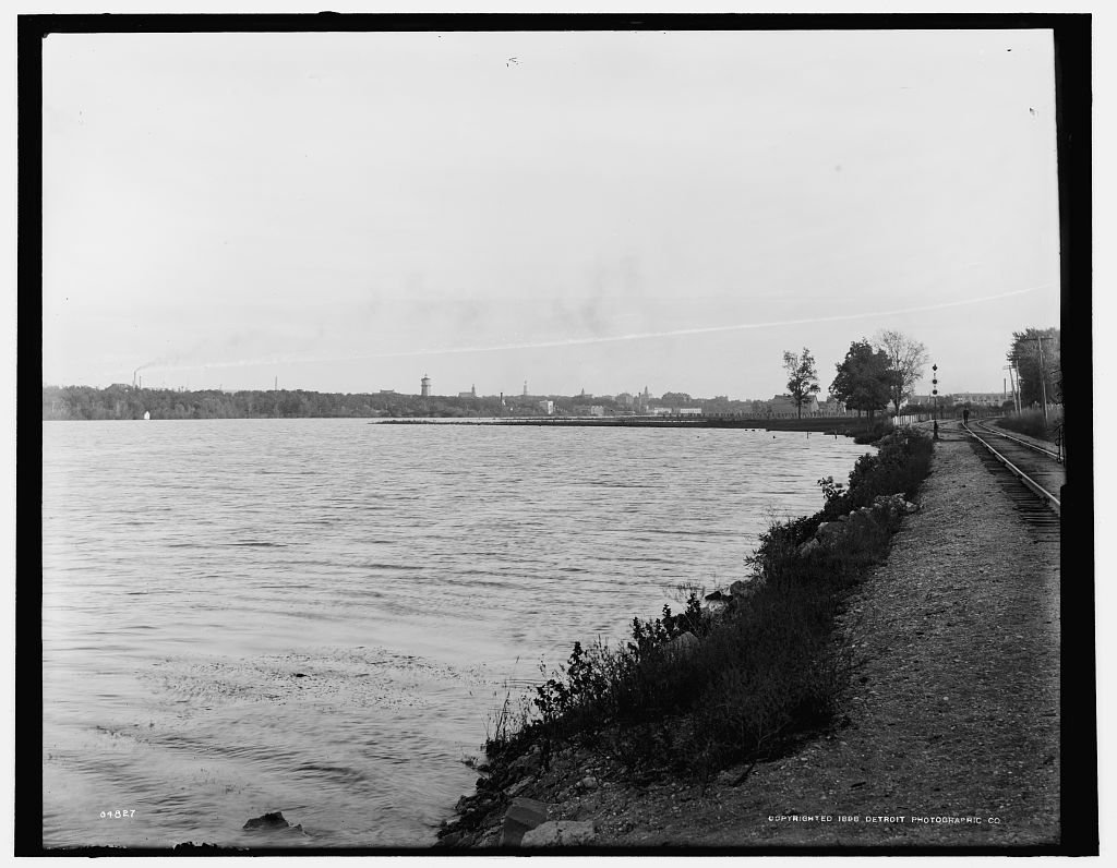 Beloit, Wisconsin, approach from the north