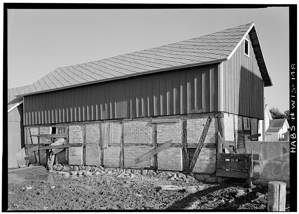 Christian Barn, State Route 109, Watertown, Jefferson County, WI