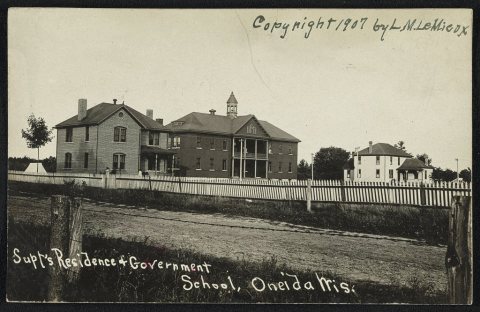 Supt's residence & government school
