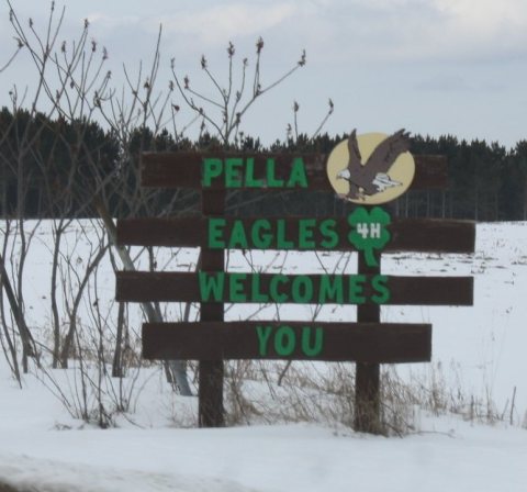 PellaWisconsinWelcomeSign