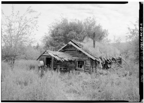 FRONT AND SOUTH SIDE, LOOKING NORTHEAST - James Minano Cabin, Slate Creek at Koyukuk River, Bettles Vicinity, Coldfoot,…