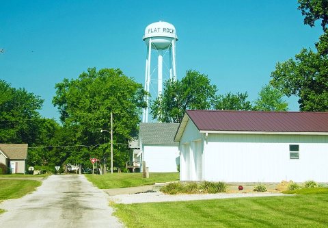 Flat-Rock-water-tower-il