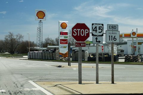 IL116eEndRoad-US45signs