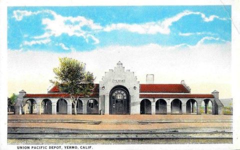 Union Pacific Depot, Yermo, CA postcard