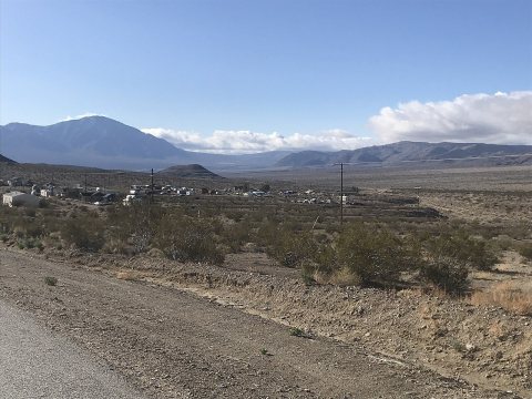 A view from Outside of Darwin along Darwin Road