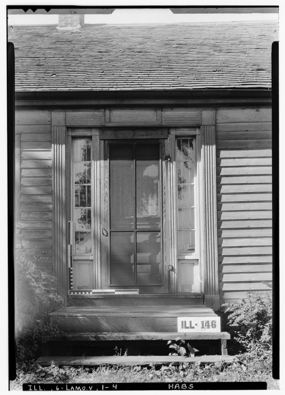 Historic American Buildings Survey Robert Rider Tufts, Photographer August 22, 1935 ENTRANCE DETAIL - Smith Farmhouse, …