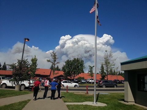 King Fire Sierra Ridge Middle School Evac Center