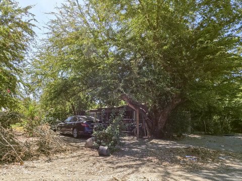Oasis Mobile Homes in Thermal, CA, on June 29, 2022 (20220629-RD-LSC-0126)