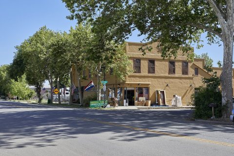 House on the corner of Durham St and Midway in