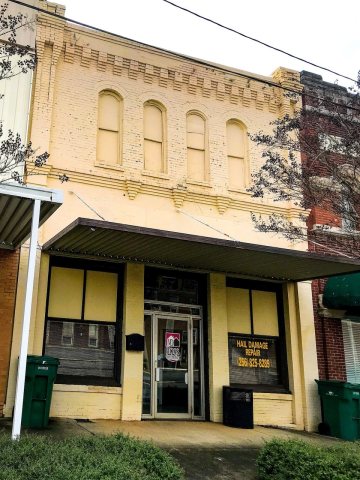 Commercial Building 115