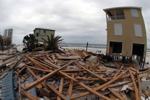 FEMA - 11048 - Photograph by Jocelyn Augustino taken on 09-22-2004 in Alabama