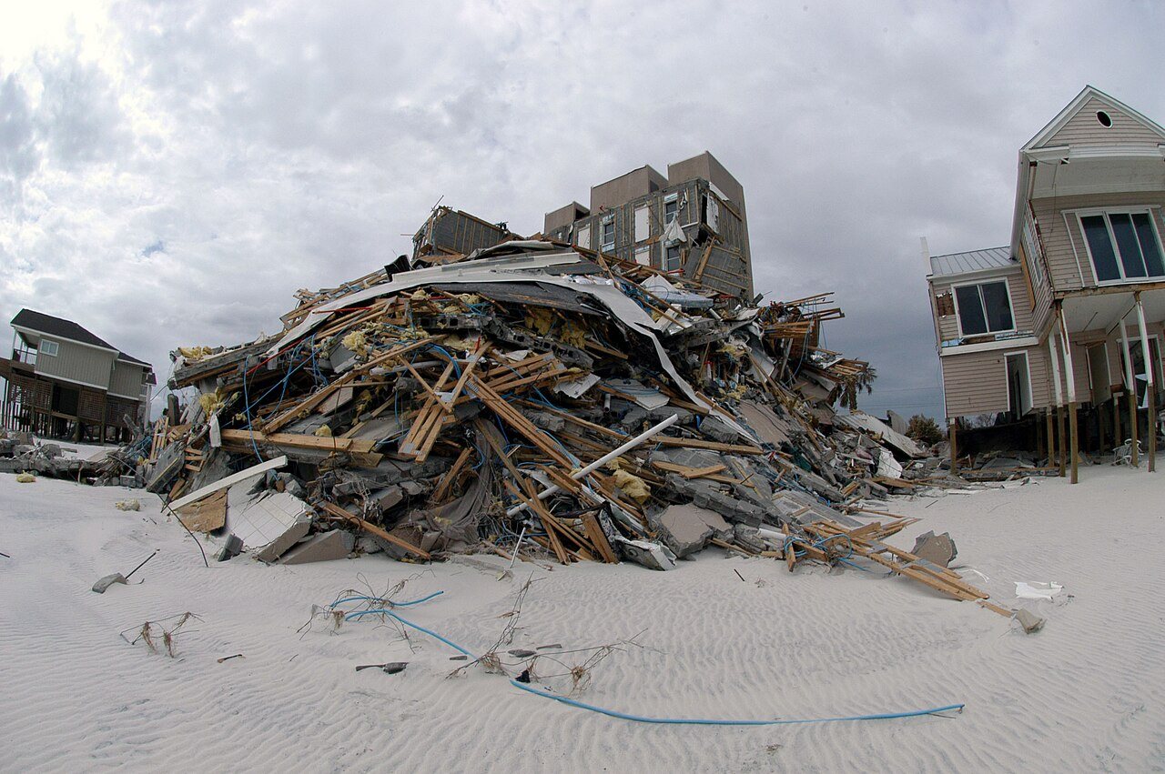 FEMA - 11041 - Photograph by Jocelyn Augustino taken on 09-22-2004 in Alabama