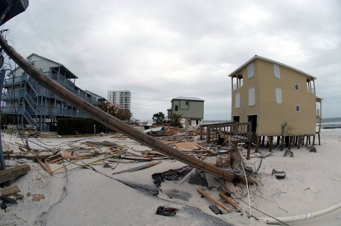 FEMA - 11047 - Photograph by Jocelyn Augustino taken on 09-22-2004 in Alabama