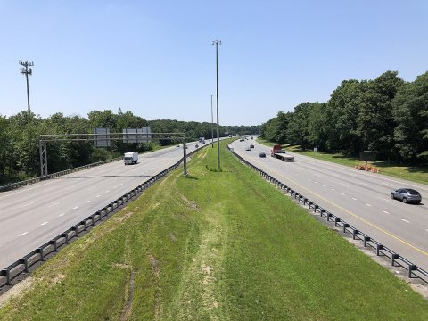 2022-07-20 12 55 05 View south along Interstate 95 (Delaware Turnpike) from the overpass for Salem Church Road in Brook…