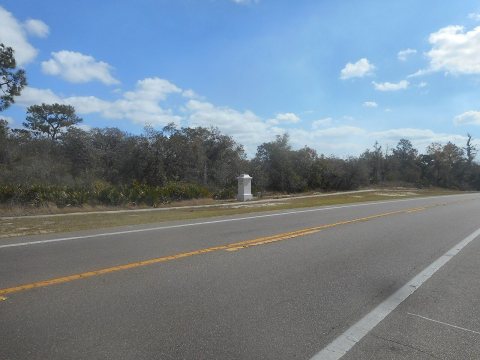 Babson Park, FL; Southeast Gate Post