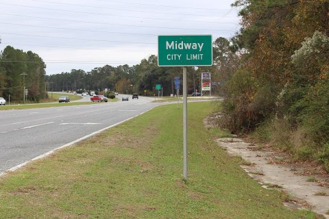 Midway city limit, US90EB