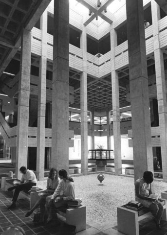Usina Hall