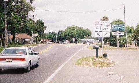 US 41 & FL 200 Arrows; May 18, 2003