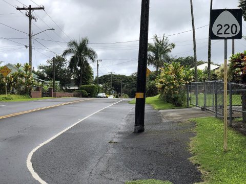 2021-10-10 11 28 35 View southeast along Hawaii State Route 220 (Old Māmalahoa Highway) at ʻAkaka Falls Road in Honomū,…
