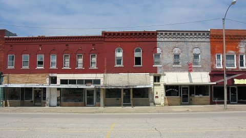 Closed Businesses in Downtown