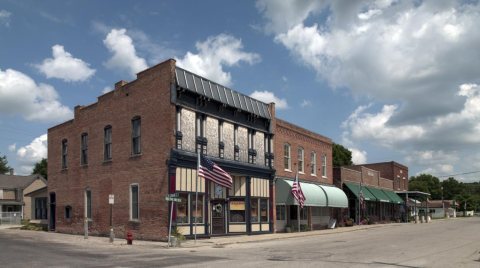 Small town along the path of Route 66