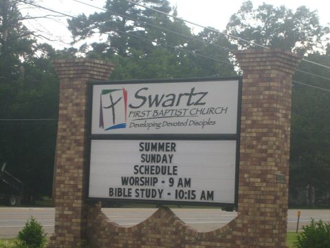 Swartz Baptist Church in Swartz, LA IMG 1307