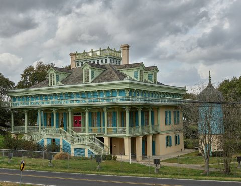 The manor house of San Francisco Plantation, built in the 1850s on land now (as of 2021) on Marathon Oil Refinery groun…