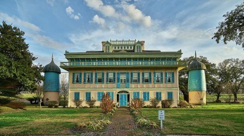 The manor house of San Francisco Plantation, built in the 1850s on land now (as of 2021) on Marathon Oil Refinery groun…