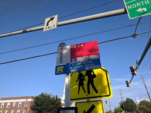 Bus stop on University Boulevard in Four Corners 05