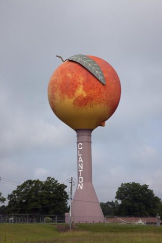 Watertower shaped like a peach