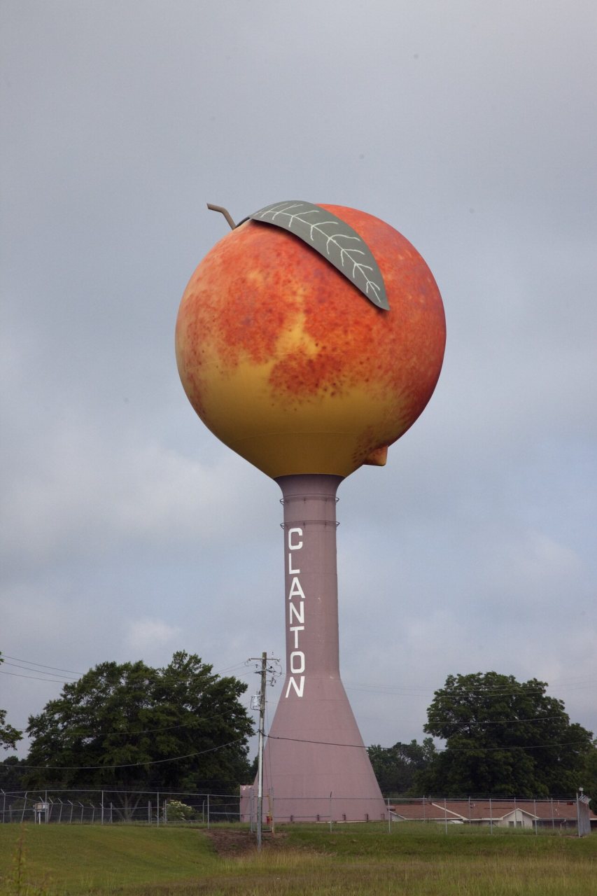 Watertower shaped like a peach