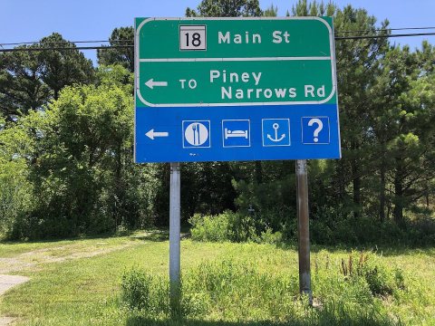 2022-06-29 12 18 07 View at the end of the ramp from eastbound U.S. Route 50 and southbound U.S. Route 301 (Blue Star M…