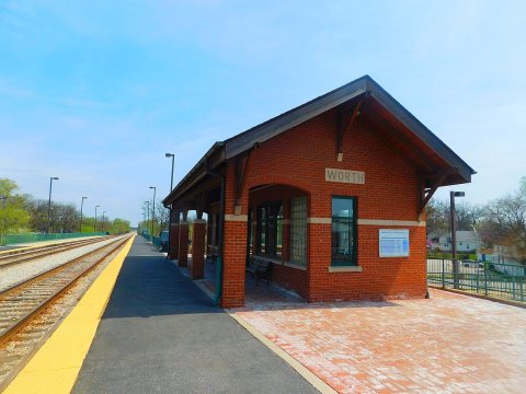 Worth Station - April 2016