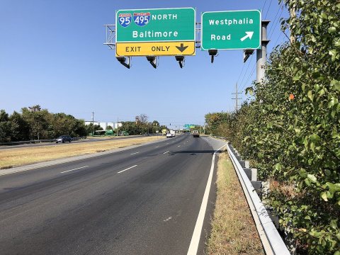 2019-10-01 11 17 04 View north along Maryland State Route 4 (Pennsylvania Avenue) at the exit for Westphalia Road in We…