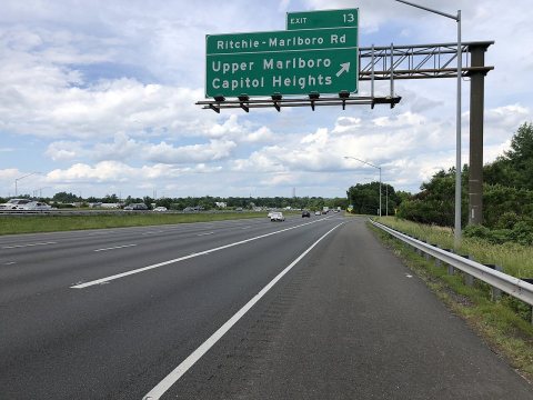 2019-05-27 14 42 47 View north along the outer loop of the Capital Beltway (Interstate 95 and Interstate 495) at Exit 1…