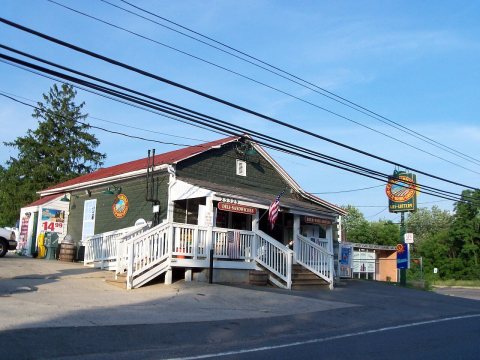 Clarksburg Deli and Grille