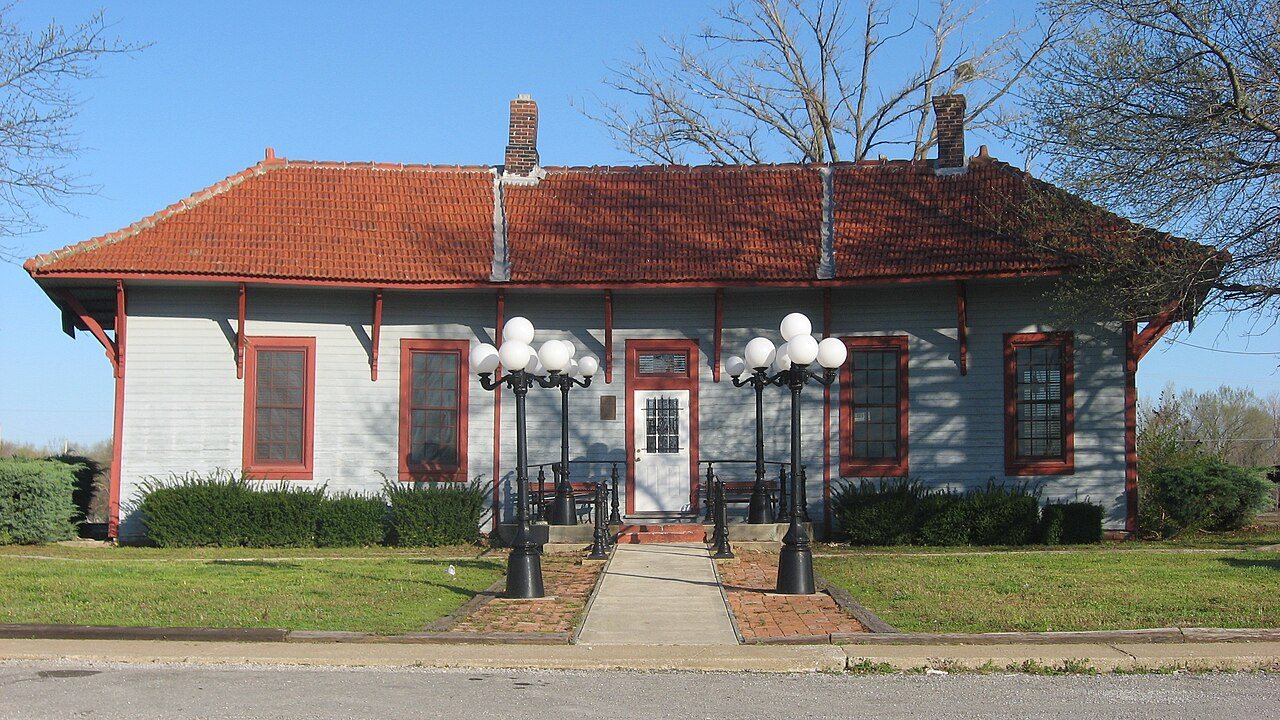 Tamms Depot front