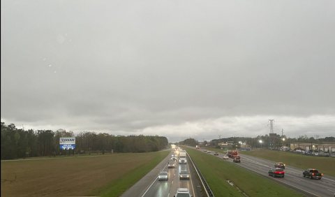 Bridge over I-65 observing southbound near Calera, Alabama March 17, 2023