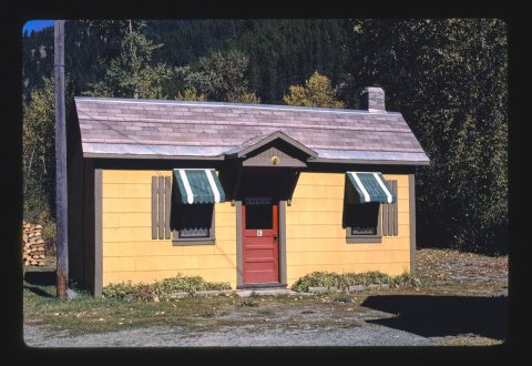 D's Motel cabin