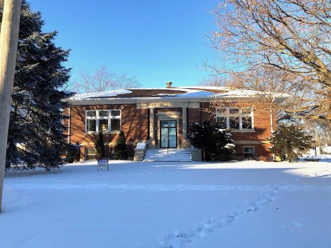 Former Gilman Public Library, a Carnegie Library in