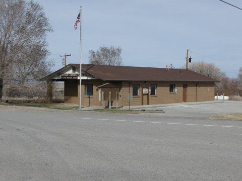 BakerNevadaPostOfficeMarch2010