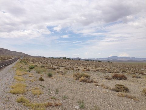 2014-07-28 10 16 22 View of Gabbs, Nevada from southbound Nevada State Route 361 (Gabbs Valley Road)