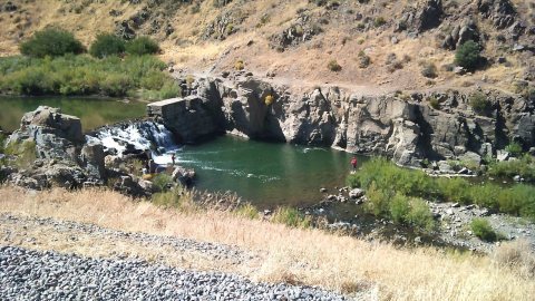 Diving falls
