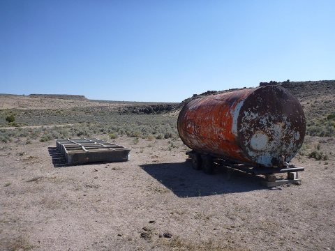 Water tank and trough