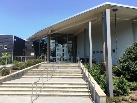 WaucondaAreaLibraryFrontEntrance