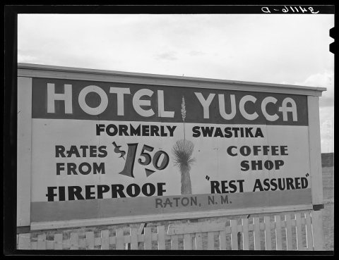 Sign along the road near Capulin, New Mexico