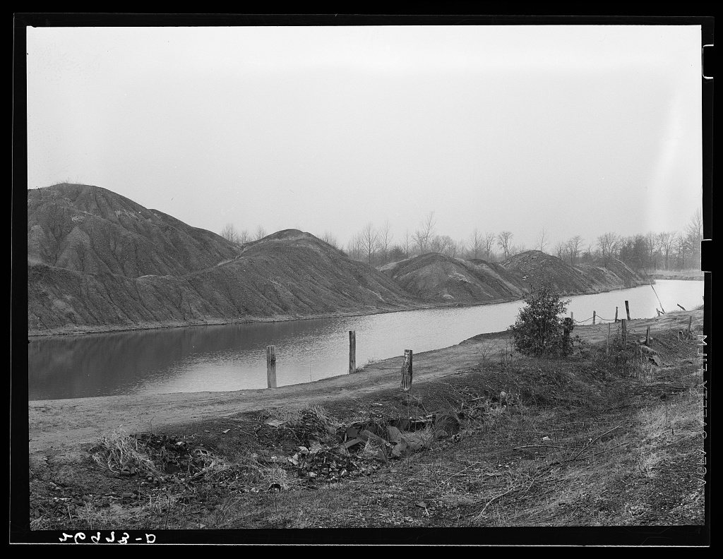 Abandoned strip coal mine. Carterville, Illinois (see 26984-D)
