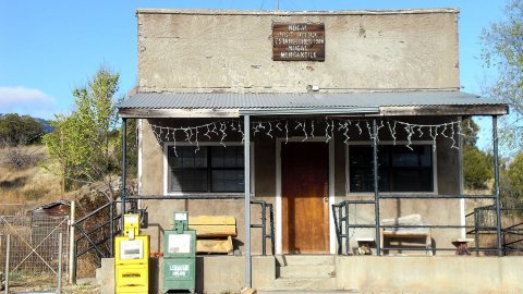 Nogal Mercantile