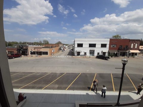 Eastern view from the Franklin County Courthouse in Illinois 02