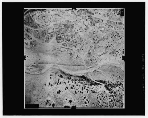 AERIAL VIEW Copy photograph of photogrammetric plate LC-HABS-GS01-B-1974-402. - Pueblo of Zia, San Ysidro Vicinity, Zia…